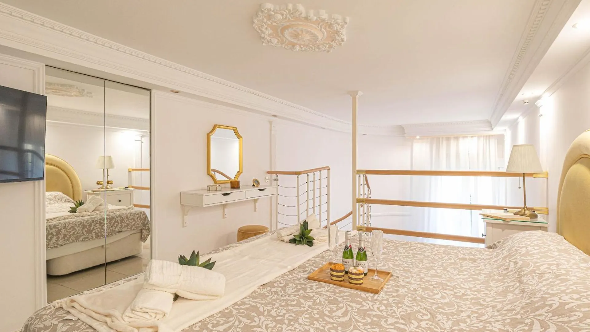 Apartment Gray Dalbion Puerto Banus - Happy Rentals Marbella