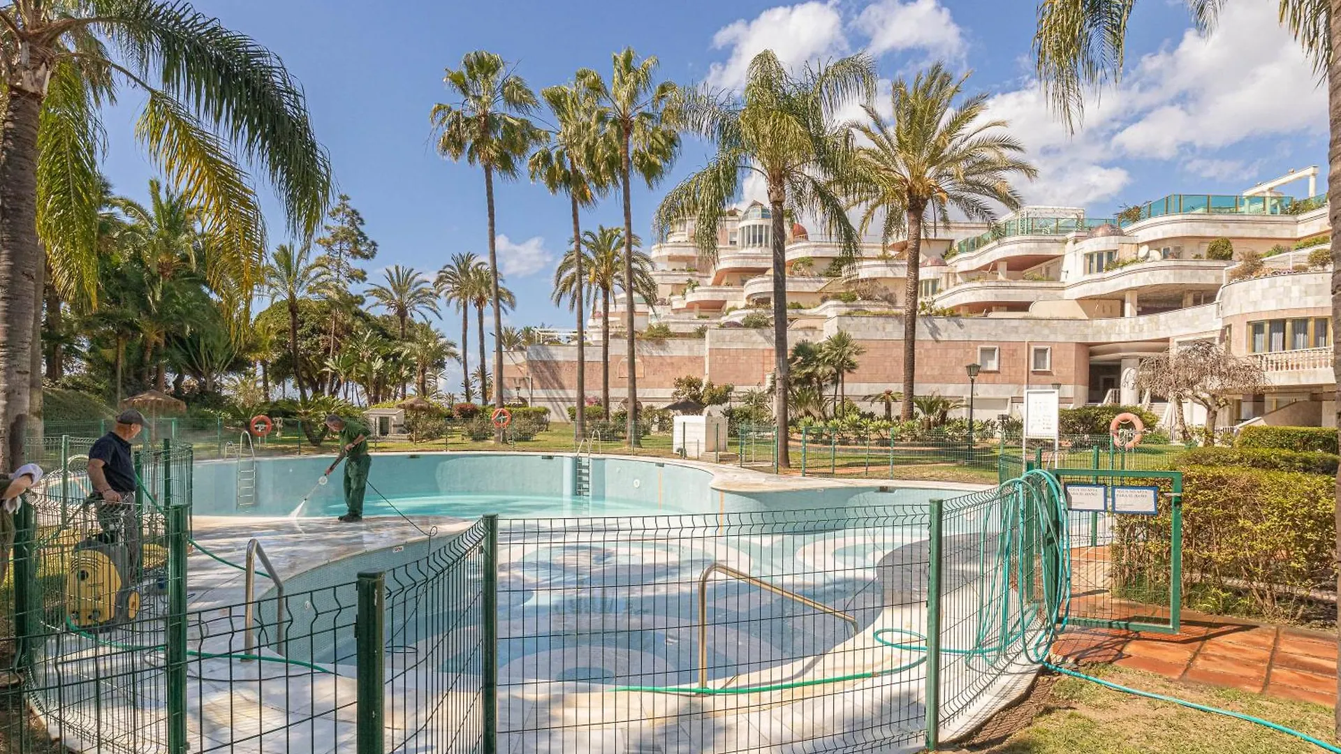Gray Dalbion Puerto Banus - Happy Rentals Marbella 0*,  Spain