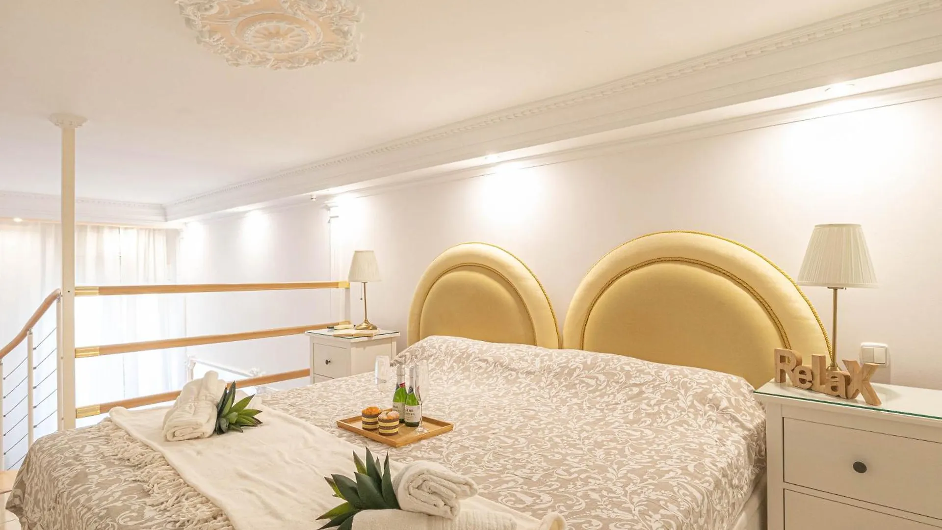 Gray Dalbion Puerto Banus - Happy Rentals Marbella